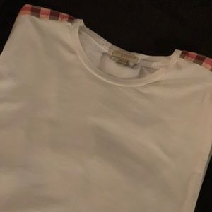 Burberry Tee size XXL